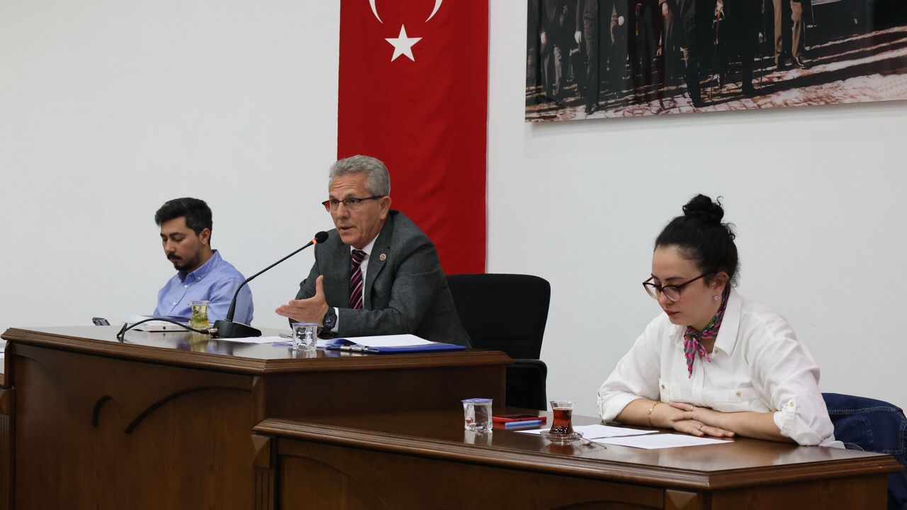 Nazilli Belediyesi 15 aracını satıyor VIP araç da satış listesinde