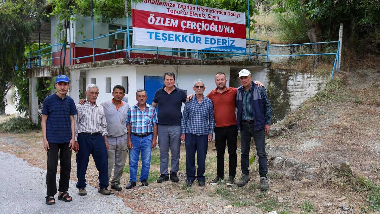 Koçarlılı muhtarlar: "Başkan Çerçioğlu hizmeti ayağımıza get
