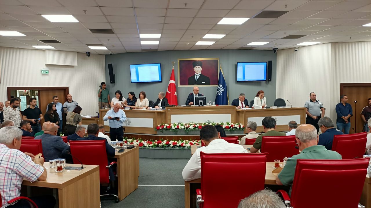 Aydın Büyükşehir Meclisinde kritik oylama: CHP’li 