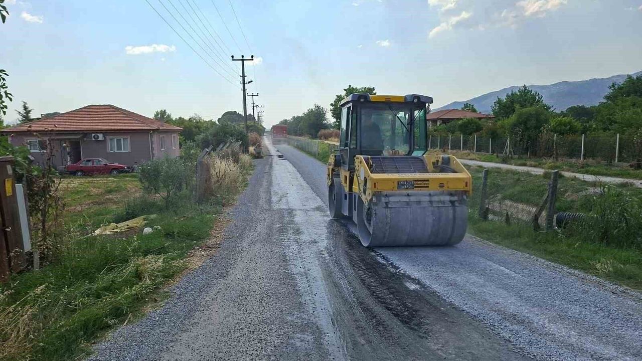 Efeler’de asfaltlama çalışmaları hız kazandı