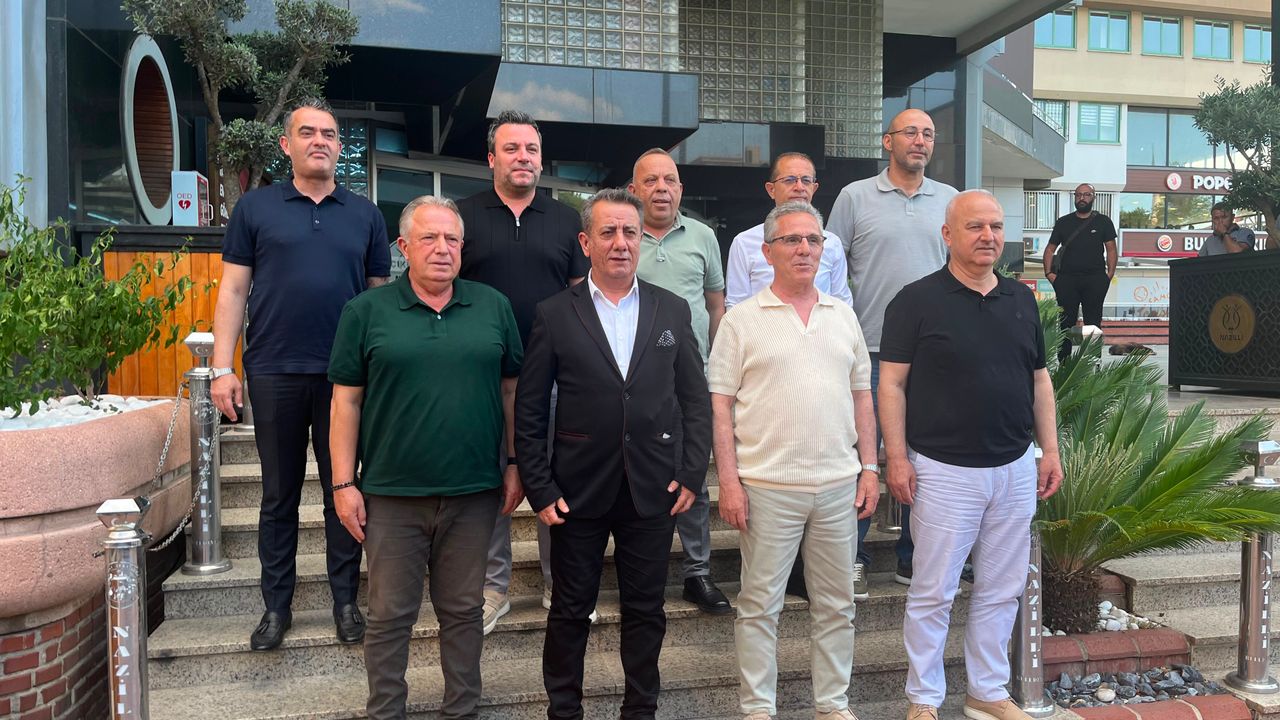 Nazilli’de CHP’li başkanlardan gövde gösterisi