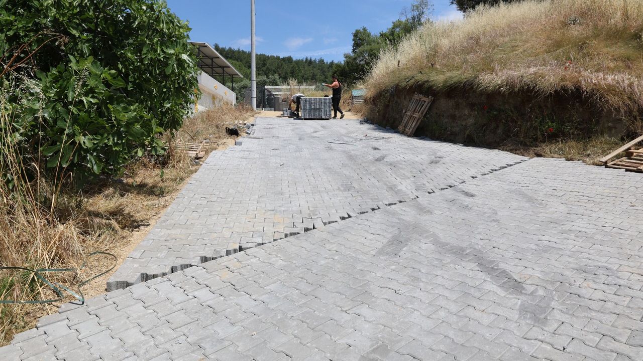 Nazilli'ye 7 günde 12 bin metrekare yeni yol