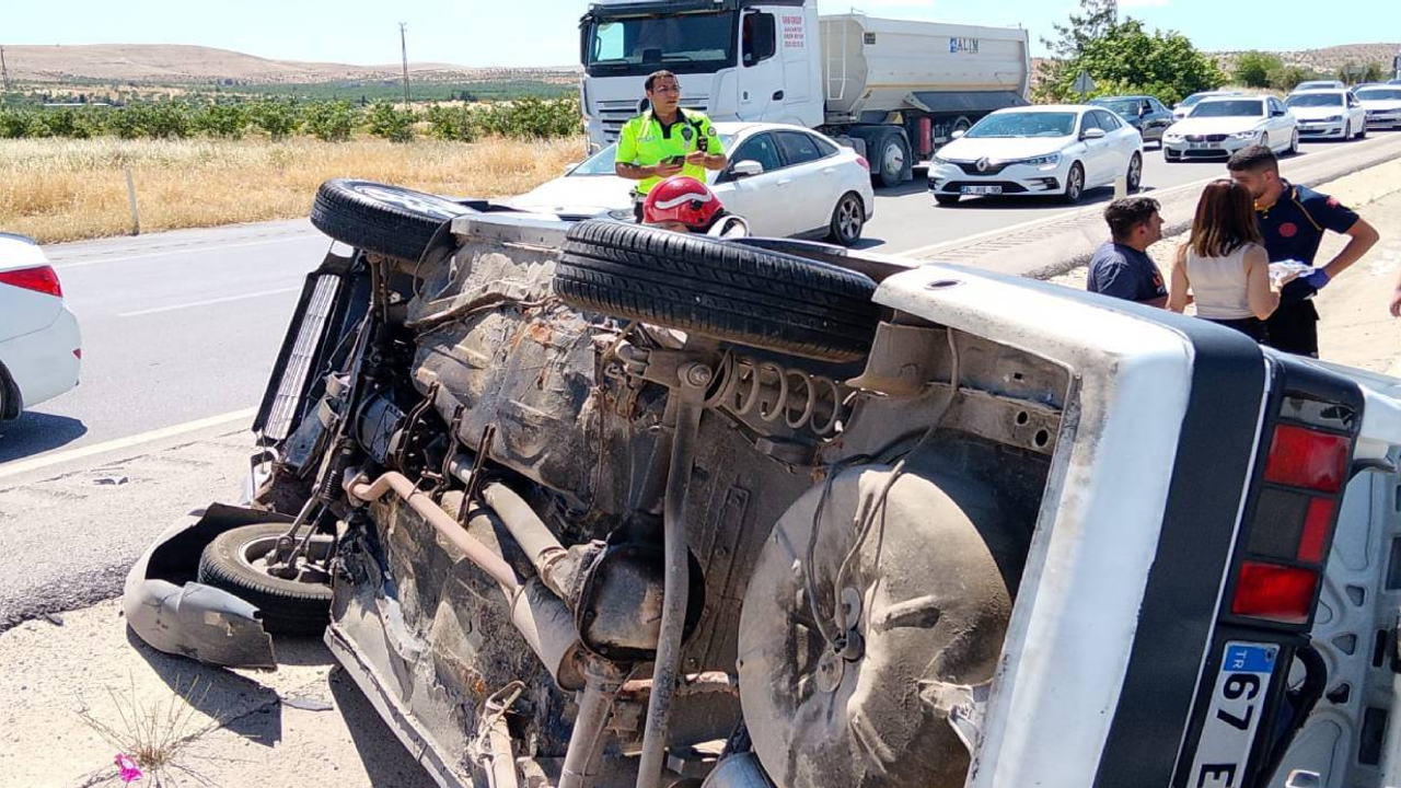 Ters dönen otomobildeki 8 aylık bebek hayatını kaybetti