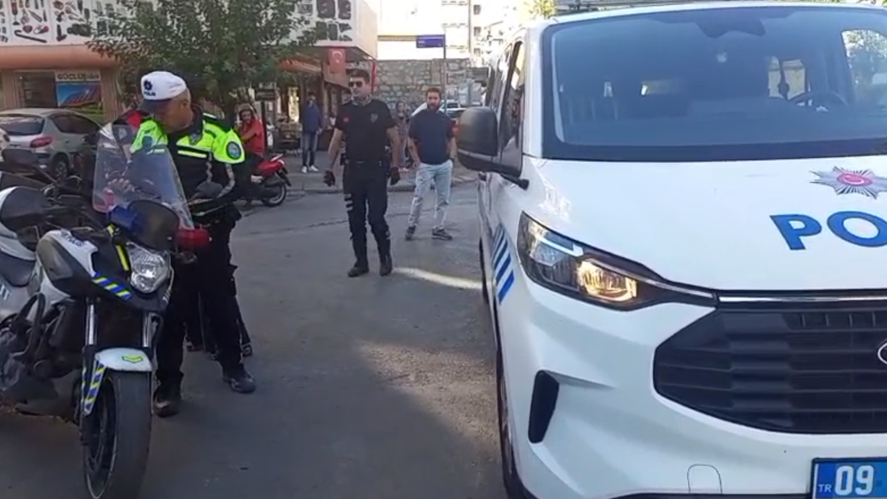 Nazilli’de polisten kaçtılar, uyuşturucuyu yere attılar! 2 gözaltı