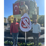 CHP’de 103. yıl tepkisi : İki başkan, çelenk bıraktı