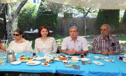 ASKF'den spor muhabirlerine jest