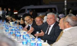 Atay, iftar yemeğinde Kadıköylülerle buluştu