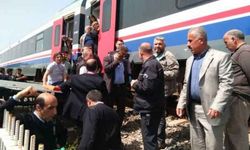 Feci şekilde trenin altında can verdi
