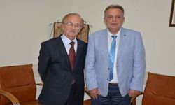 Çerçioğlu’ndan Ünlü’ye plaket