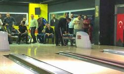 AY-SİAD üyeleri bowlingle stres attı