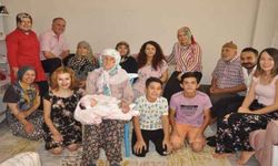 94 yaşında torununun torununu gördü