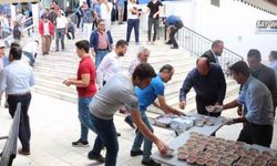 Özsoy’dan Menderes için aşure hayrı