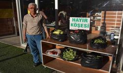 Bu köşede, sebze ve meyve ücretsiz