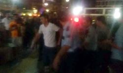 GS'li taraftarlar birbirine girdi; 3 yaralı
