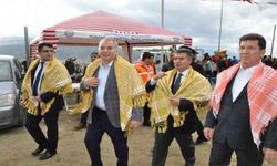 Develer üniversite yararına güreşti