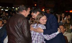 Özcan, zaferini Yüksek Sadakat ile kutladı