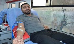 Murat Turan'dan kızılaya kan bağışı