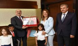 Vali Köşger, minikleri ağırladı