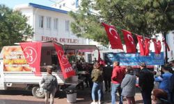 Kuşadası MHP, 22. ölüm yıl dönümünde Türkeş'i andı