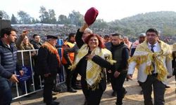 Başkan Çerçioğlu, Koçarlı Deve Güreşlerine katıldı