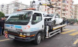 Bariyere rağmen aracını ölüme sürdü
