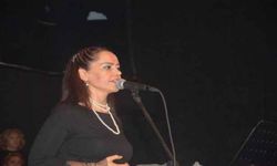 Efeler'de Zeki Müren'i anma konseri