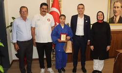 Başkan Arıcı’dan Judo Türkiye yedincisine plaket