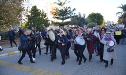 Didim’de Kadınlar “hakları” için yürüdü