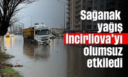 Sağanak yağış İncirliova'yı olumsuz etkiledi