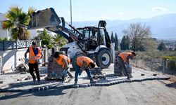 Kuşadası Belediyesi’nden Soğucak’ta yol yapım çalışması