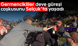 Germencikliler, deve güreşi coşkusunu Selçuk’ta yaşadı