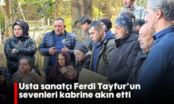 Usta sanatçı Ferdi Tayfur'un sevenleri kabrine akın etti