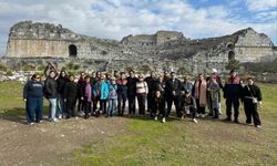 Yabancı turistlere Jandarmadan doğa sevgisi