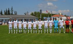 Efeler 09 sezonu galibiyetle kapattı; '3.lige devam' dedi