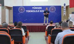 Aydın’da eğitimcilere ‘yapay zeka araçlarının kullanımı’ semineri