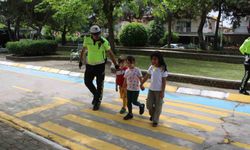 Aydın’da minikler direksiyon başına geçti