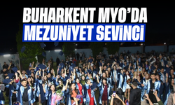 Buharkent MYO'da mezuniyet sevinci