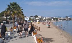 Didim'de mayıs ayında vatandaşlar denizin keyfini çıkardı
