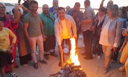 Kuşadası'da ateşler "Barış ve huzur" için yakıldı
