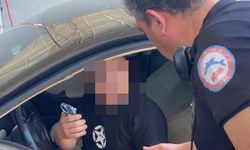 Polis uyandırmak için dakikalarca uğraştı