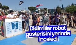 Didimliler robot gösterisini yerinde inceledi