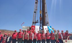 Savaş, 19 Mayıs’ı petrol fışkıran Gabar’da kutladı