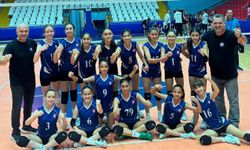 Söke Voleybol Takımı Midi Kızlar’da Türkiye Finallerine yükseldi