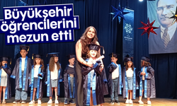 Büyükşehir öğrencilerini mezun etti