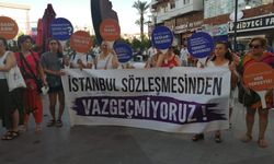 Kuşadası Kadın Platformu '' Kadına Şiddet''e karşı ses yükseltti