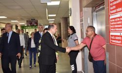 Müdür Şenkul bayramda hastaları unutmadı
