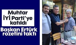 Muhtar, İYİ Parti’ye katıldı: Başkan Ertürk, rozetini taktı