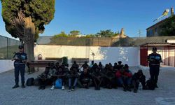 Didim’de araç içerisinde 31 düzensiz göçmen yakalandı