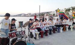 ''Yetenek Sizsiniz Şampiyonu'' öğrenciler 900. Performansını Kuşadası'nda sergiledi