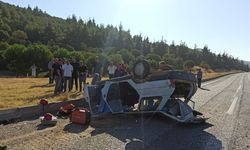 İki otomobil çarpıştı; 1 ölü, 3 yaralı